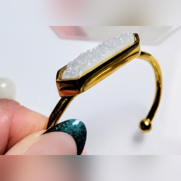 Kinsley armelle designer bracelet set - Picture 5 of 15